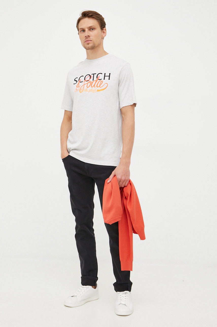 

Хлопковая футболка Scotch & Soda цвет серый с принтом