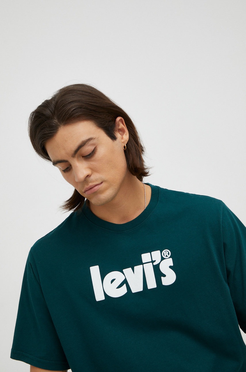

Памучна тениска Levi's в зелено с изчистен дизайн, Зелен