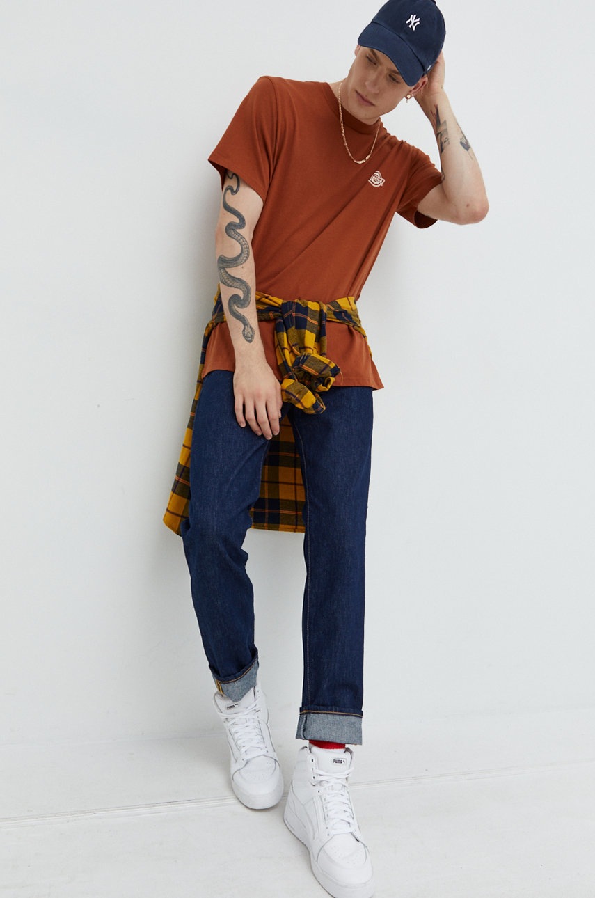 

Бавовняна футболка Dickies колір коричневий з принтом