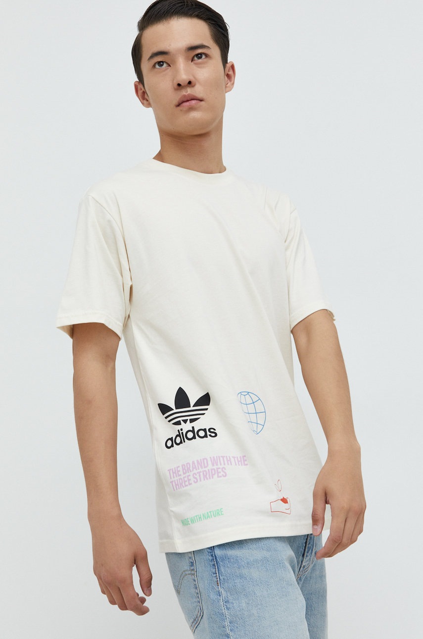 

Памучна тениска adidas Originals в бежово с принт, Бежов