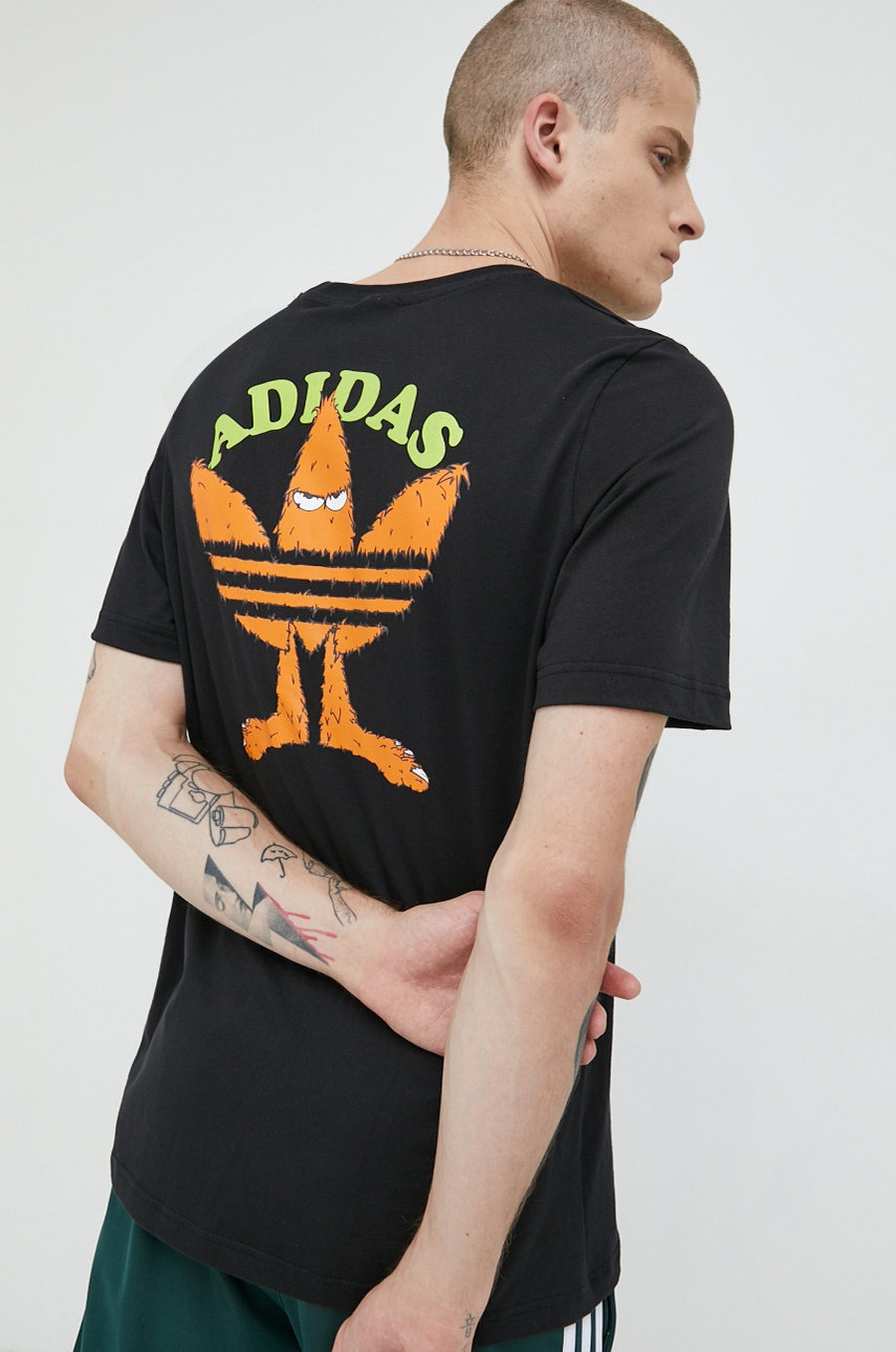 

Памучна тениска adidas Originals в черно с принт, Черен