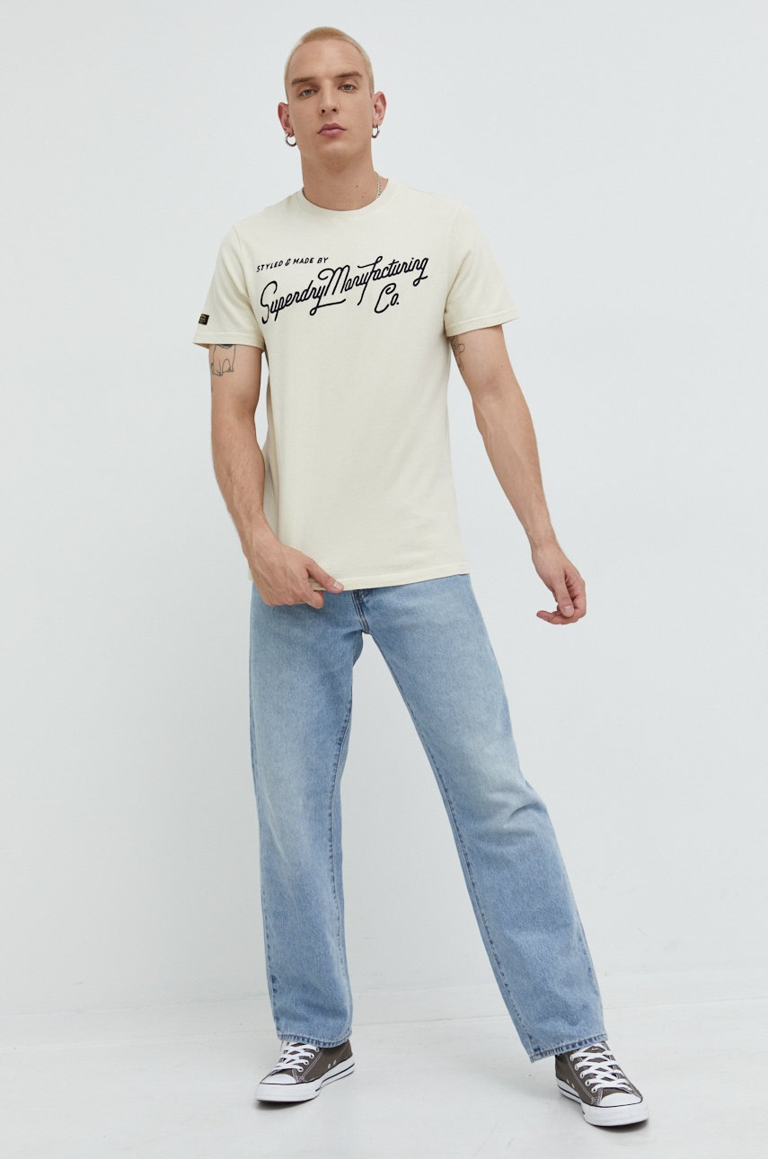 

Хлопковая футболка Superdry цвет бежевый с аппликацией