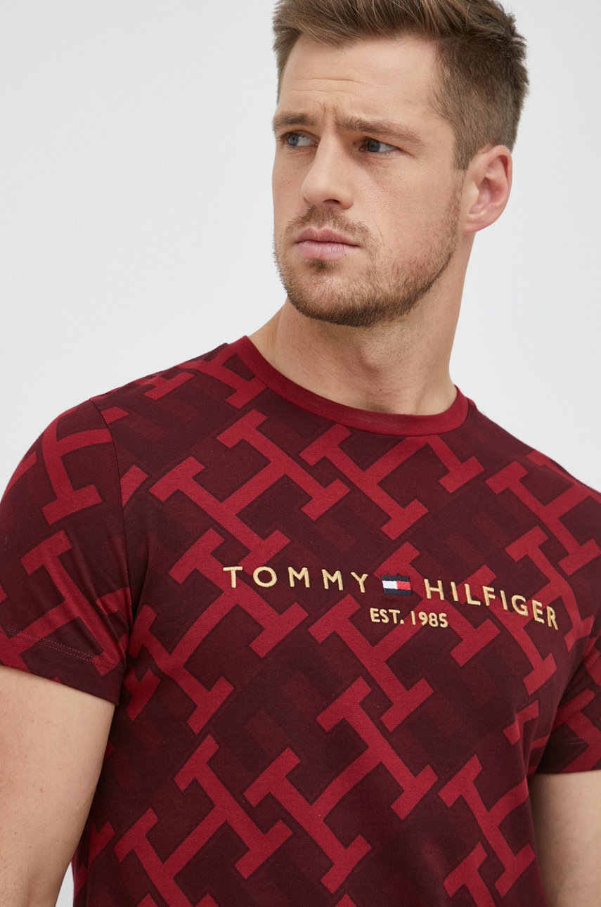 

Памучна тениска Tommy Hilfiger в бордо с апликация