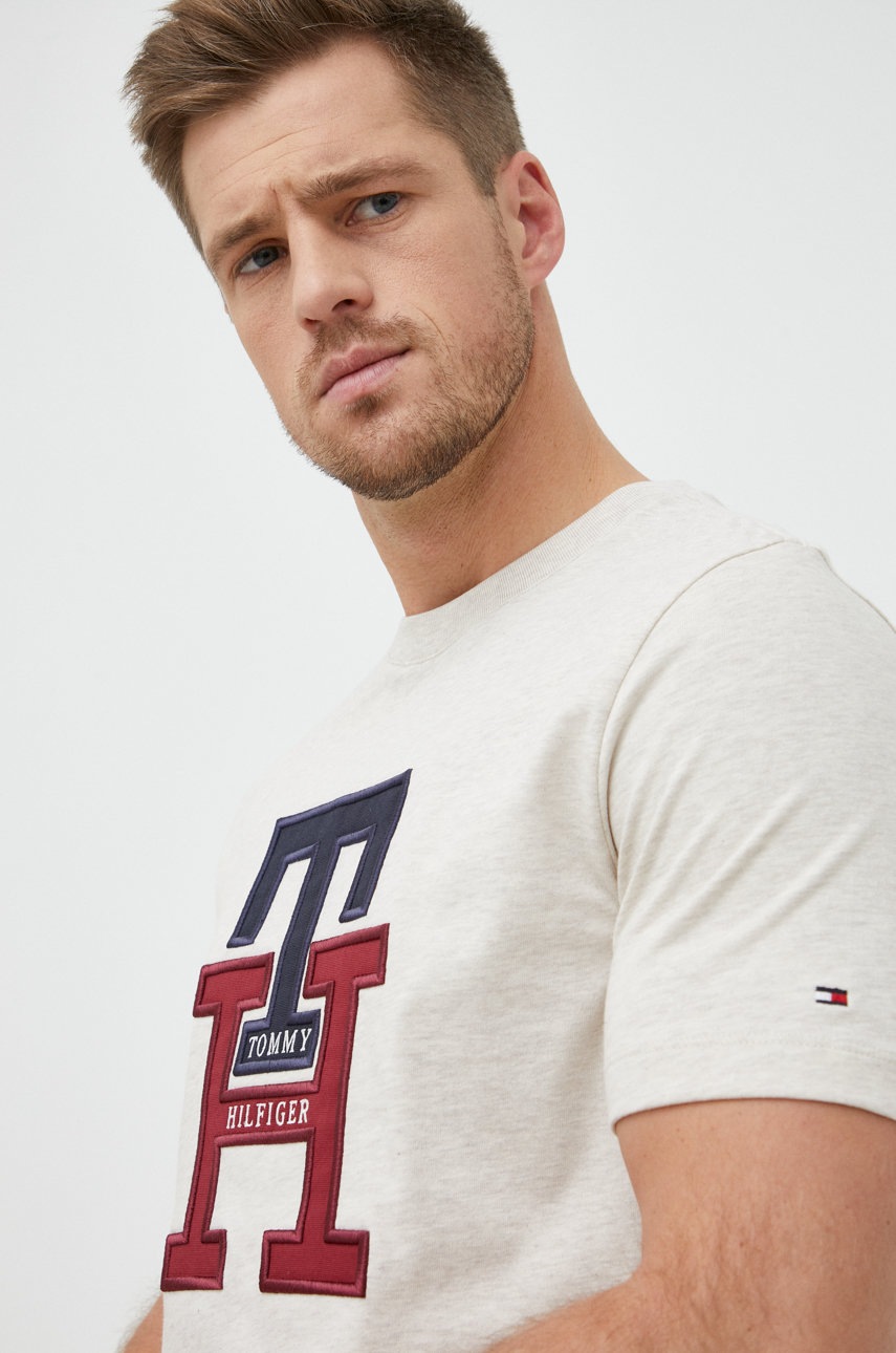 

Памучна тениска Tommy Hilfiger в бежово с апликация, Бежов