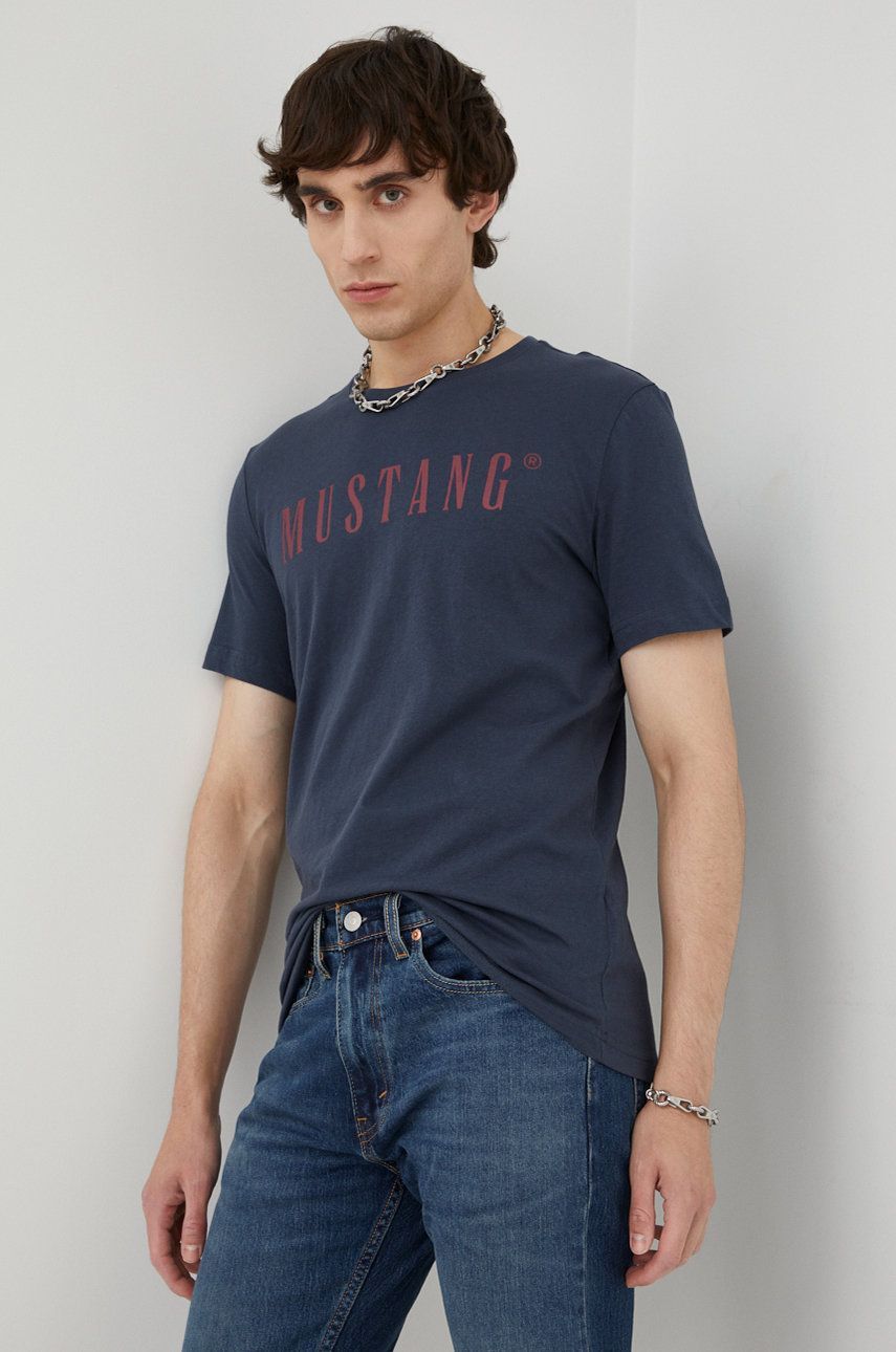 Mustang tricou din bumbac culoarea albastru marin, cu imprimeu