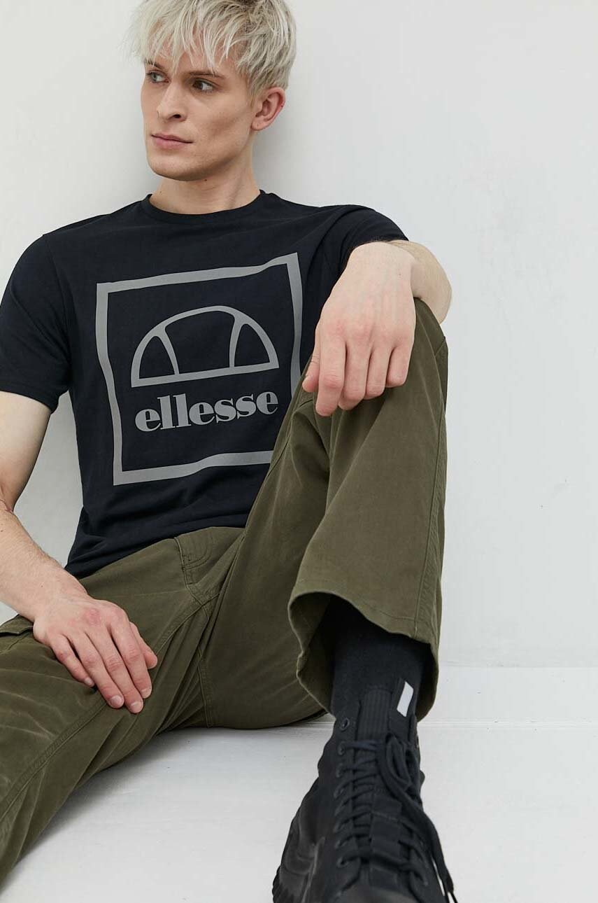 

Памучна тениска Ellesse в черно с принт, Черен