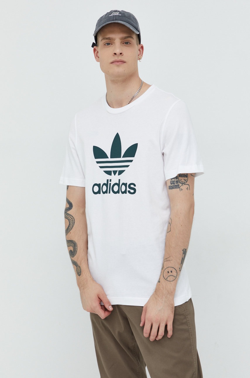 

Памучна тениска adidas Originals в бяло с принт, Бял