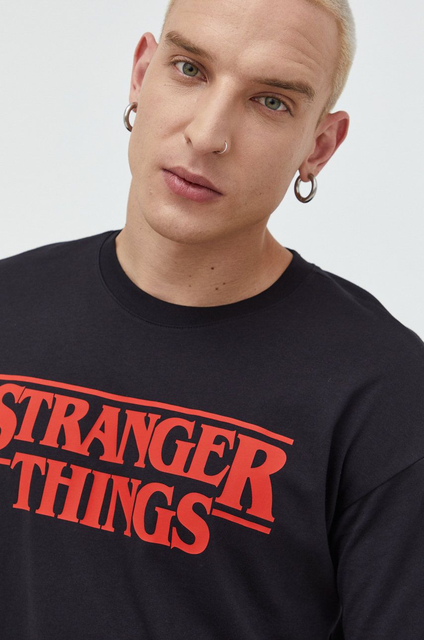 Champion t-shirt bawełniany xStranger Things kolor czarny z nadrukiem