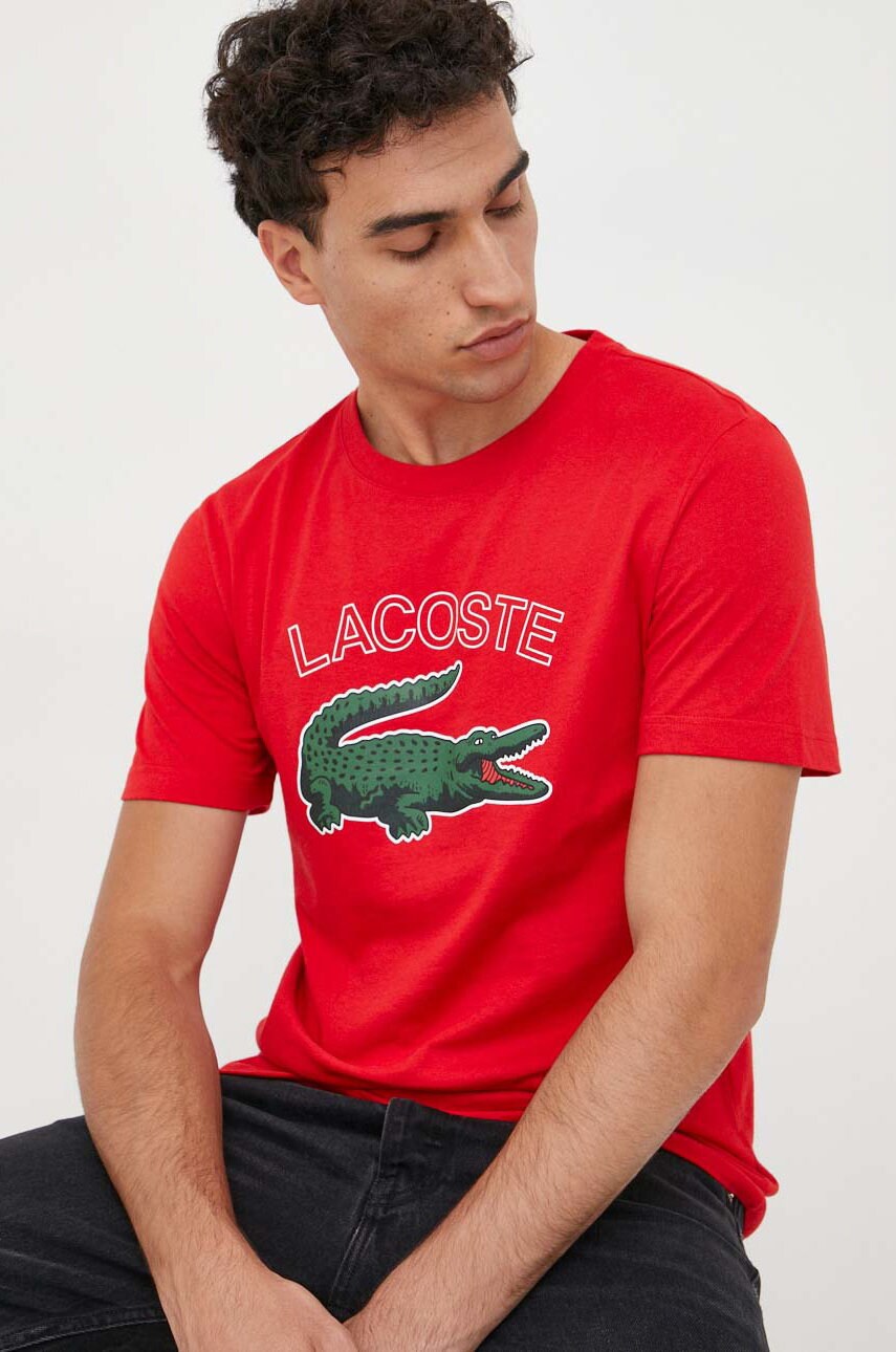 Lacoste tricou barbati, culoarea rosu, cu imprimeu