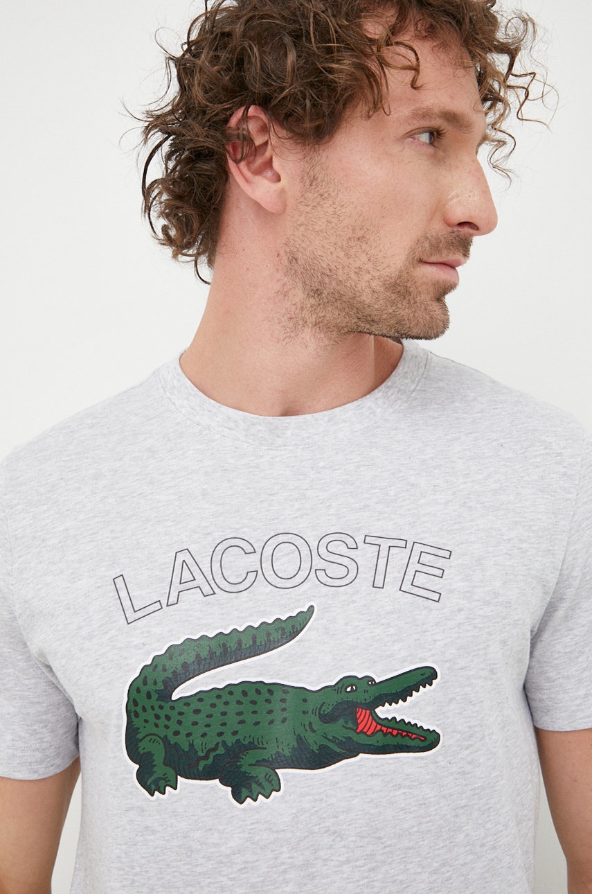 

Тениска Lacoste в сиво с принт, Сив