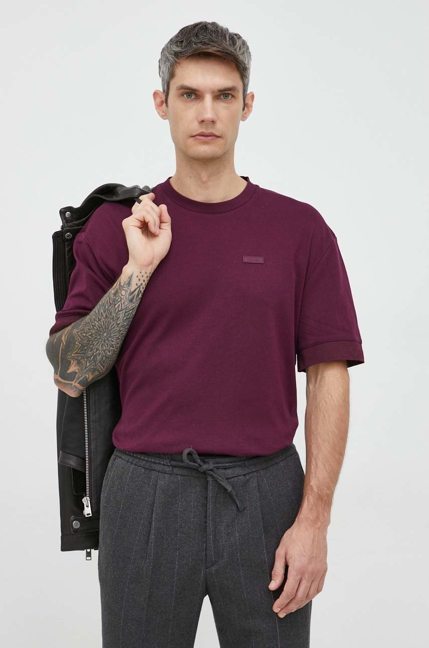 

Памучна тениска Calvin Klein в лилаво с изчистен дизайн, Виолетов