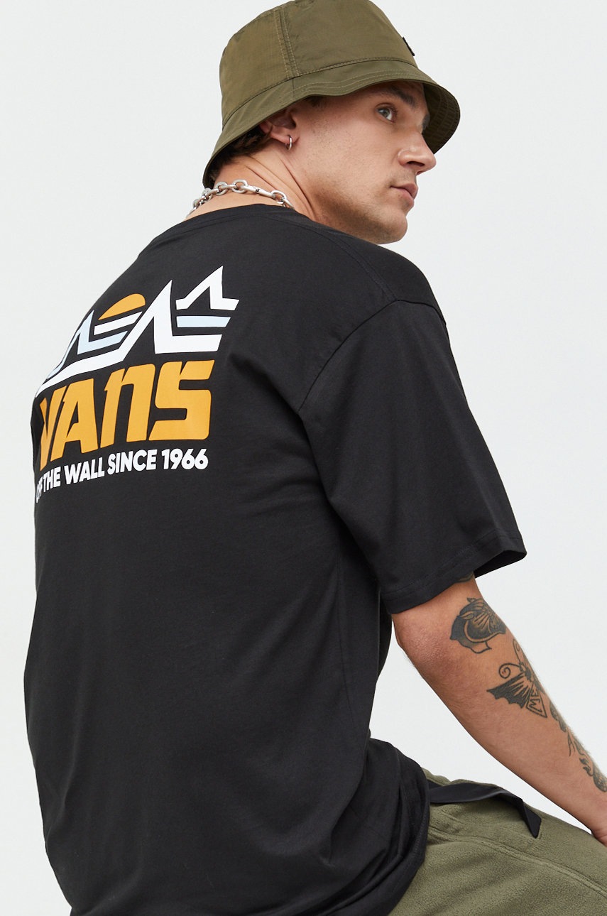 

Памучна тениска Vans в черно с десен, Черен