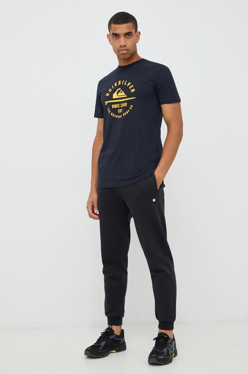 

Хлопковая футболка Quiksilver цвет синий однотонный