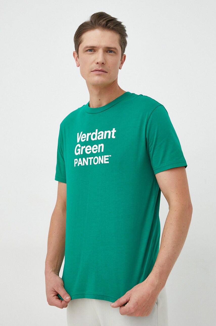 

Хлопковая футболка United Colors of Benetton цвет зелёный с принтом