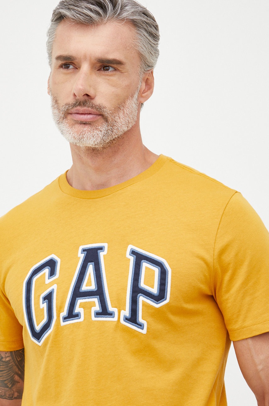 

Памучна тениска GAP в кафяво с апликация, Кафяв