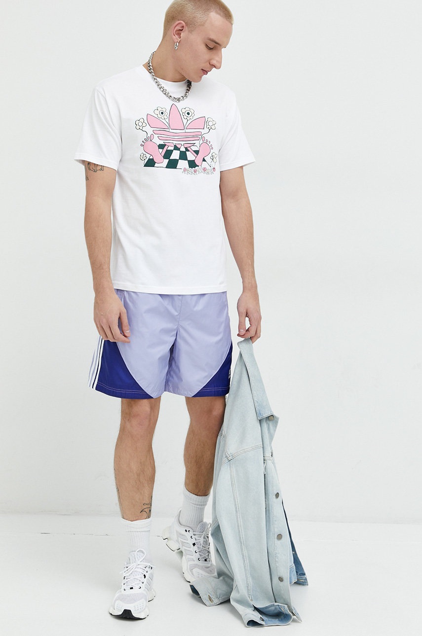 

Памучна тениска adidas Originals в бяло с принт, Бял