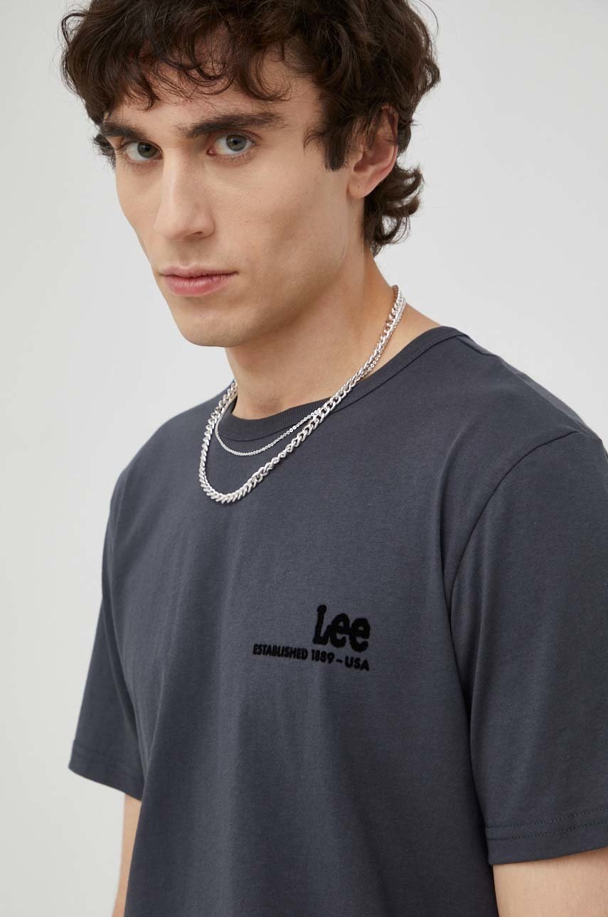 

Памучна тениска Lee в сиво с принт, Сив