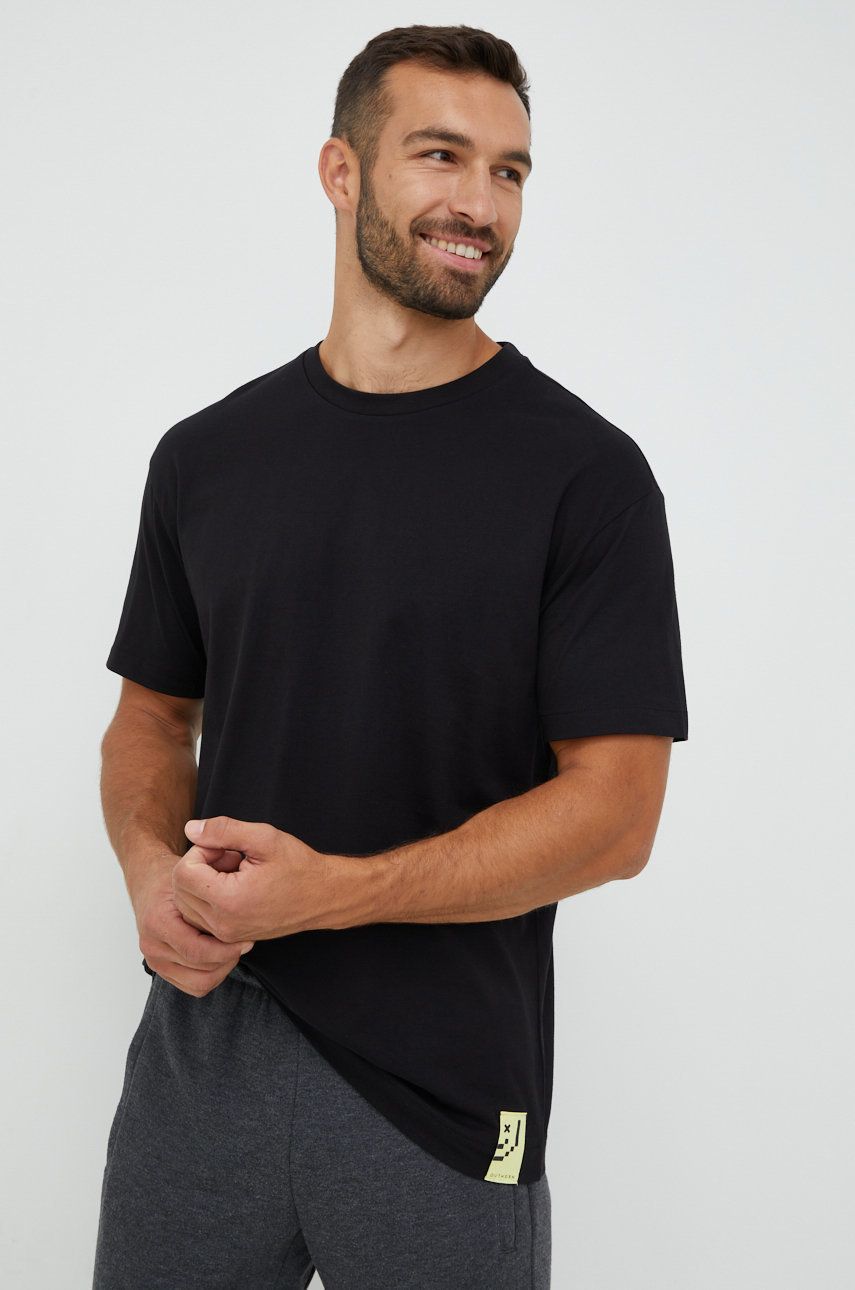 Outhorn t-shirt bawełniany kolor czarny z nadrukiem