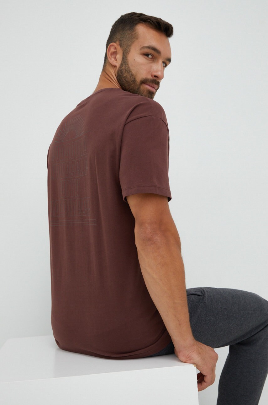 Outhorn tricou din bumbac culoarea maro, cu imprimeu