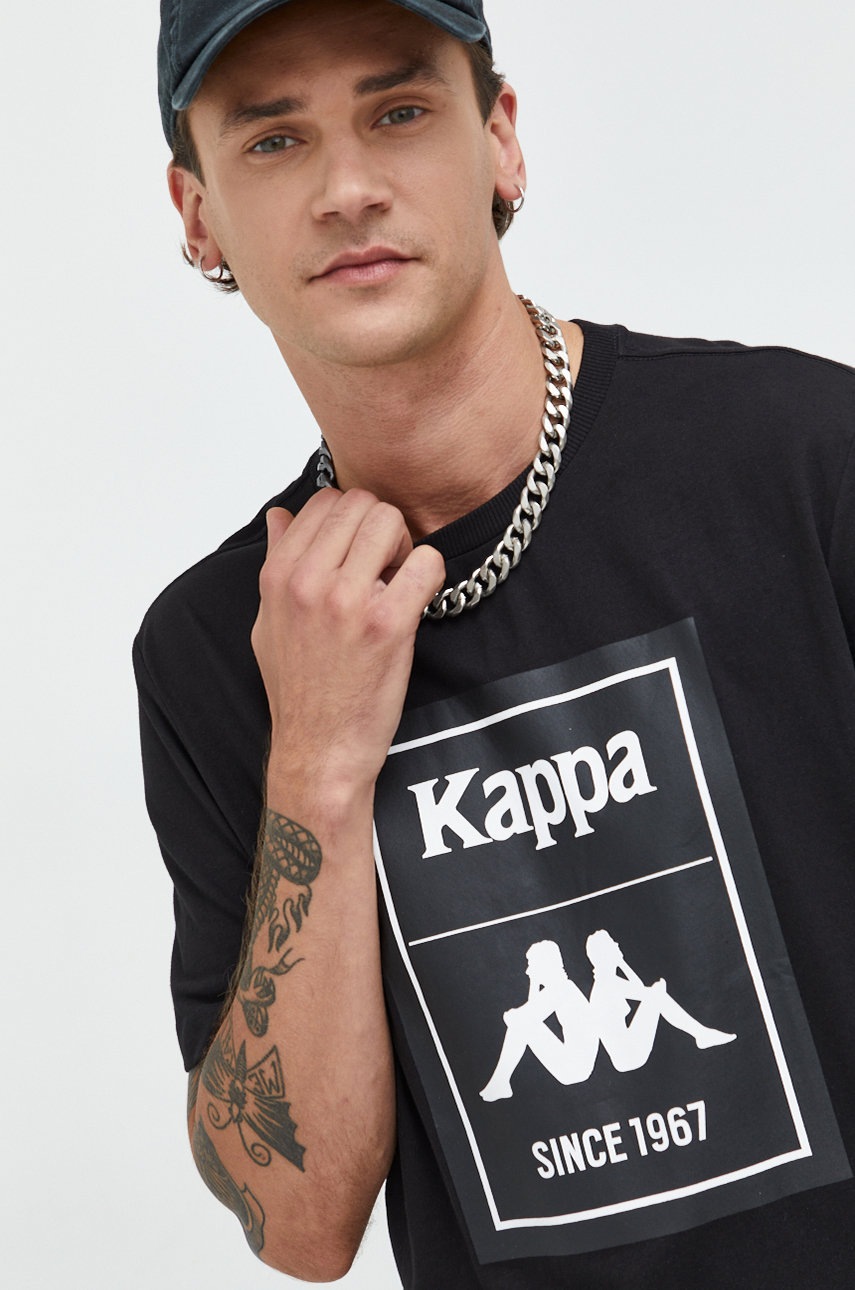 bavlnene-tricko-kappa-cerna-barva-s-potiskem