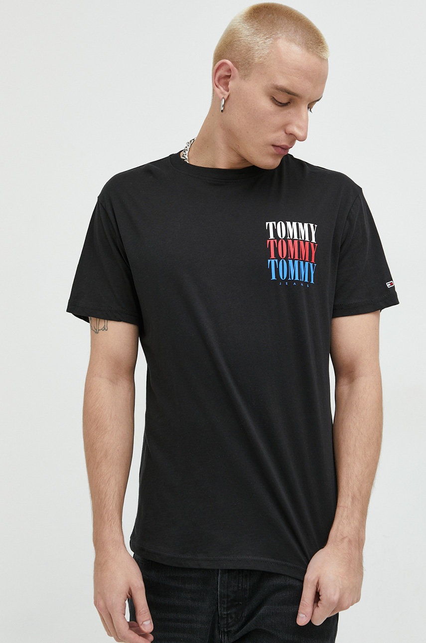 

Памучна тениска Tommy Jeans в черно с принт, Черен