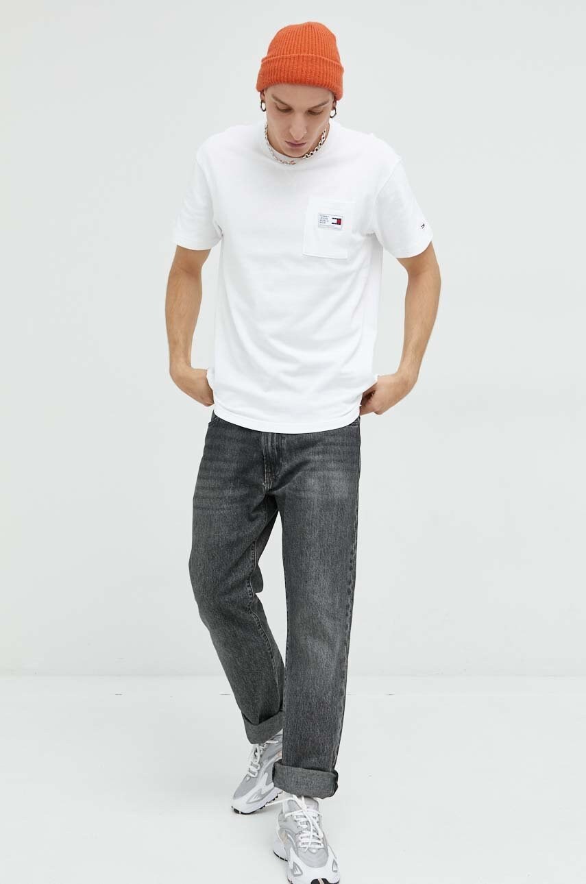

Хлопковая футболка Tommy Jeans цвет белый с аппликацией