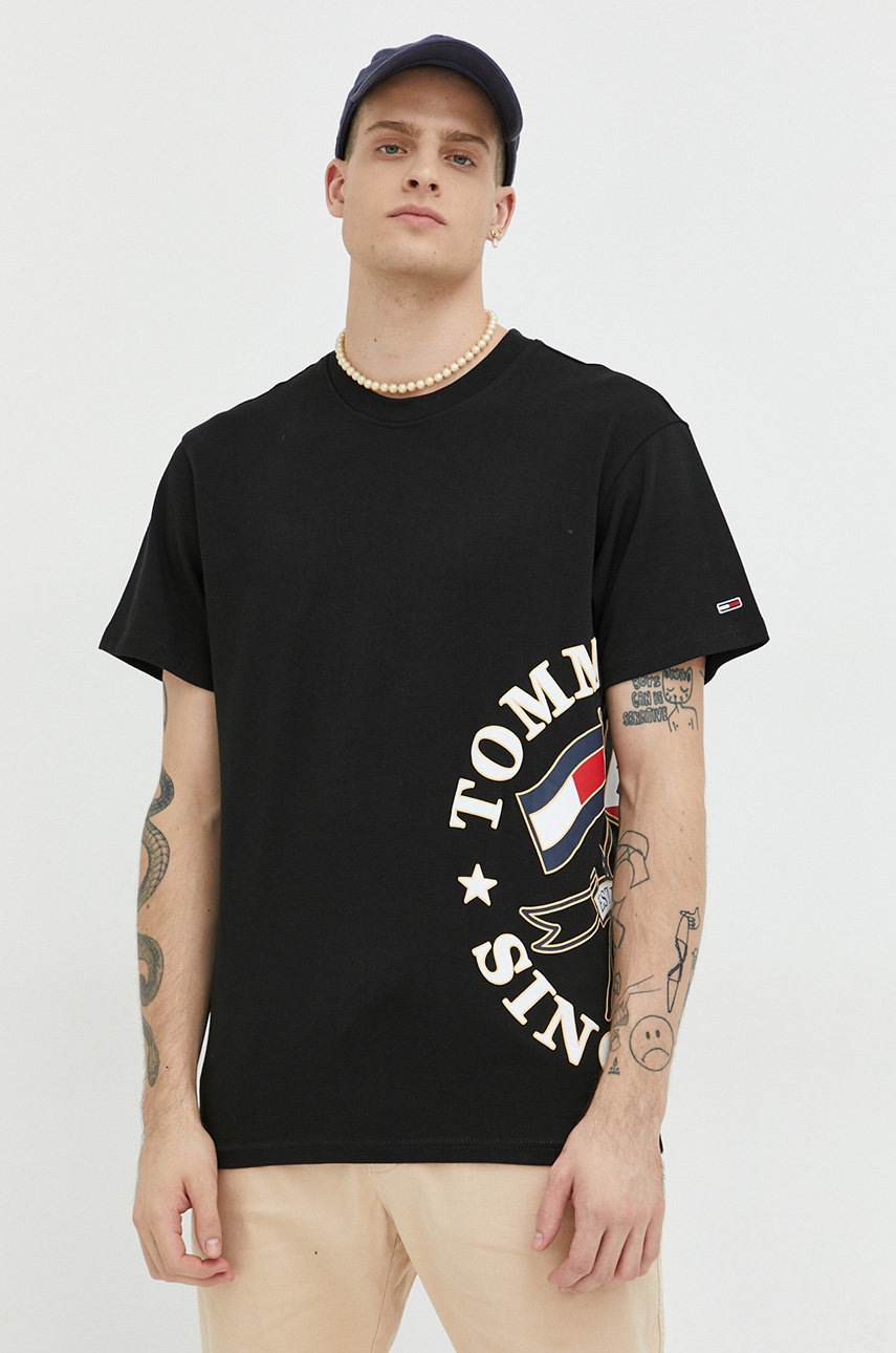 

Бавовняна футболка Tommy Jeans колір чорний з принтом