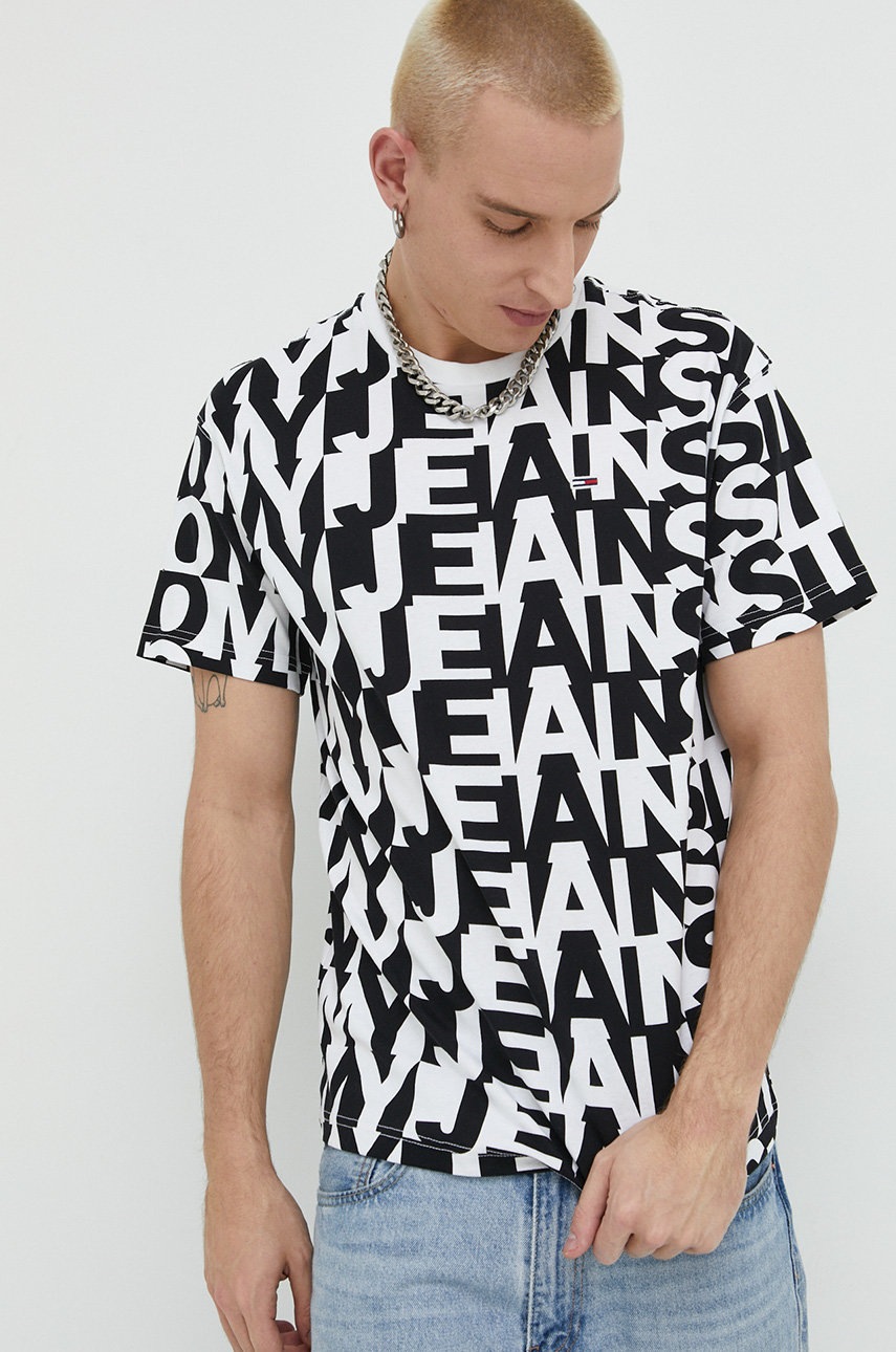 

Памучна тениска Tommy Jeans в бяло с десен, Бял