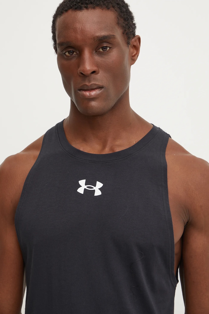 Футболка Under Armour Baseline мужская цвет чёрный 1361901 Футболка Under Armour Baseline мужская цвет чёрный 1361901