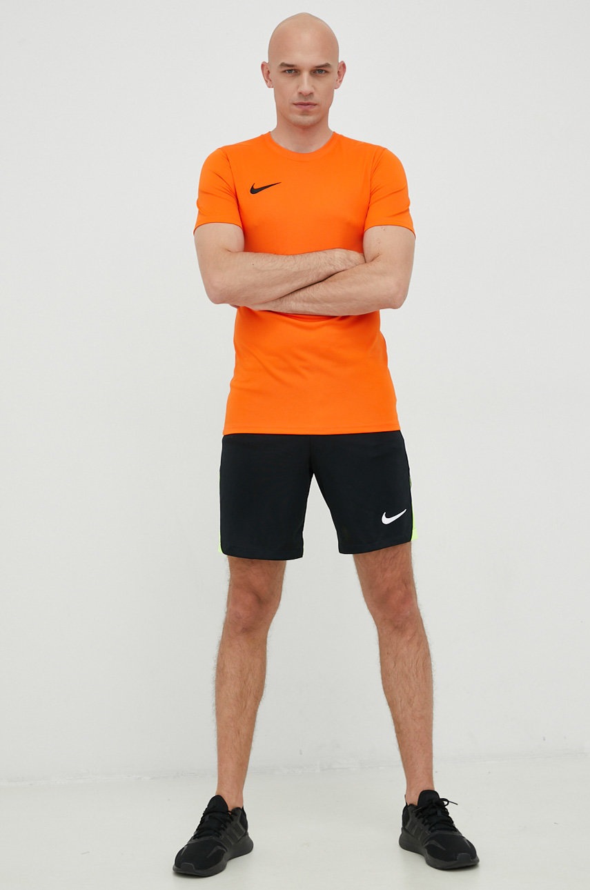 

Футболка для тренинга Nike цвет оранжевый однотонный