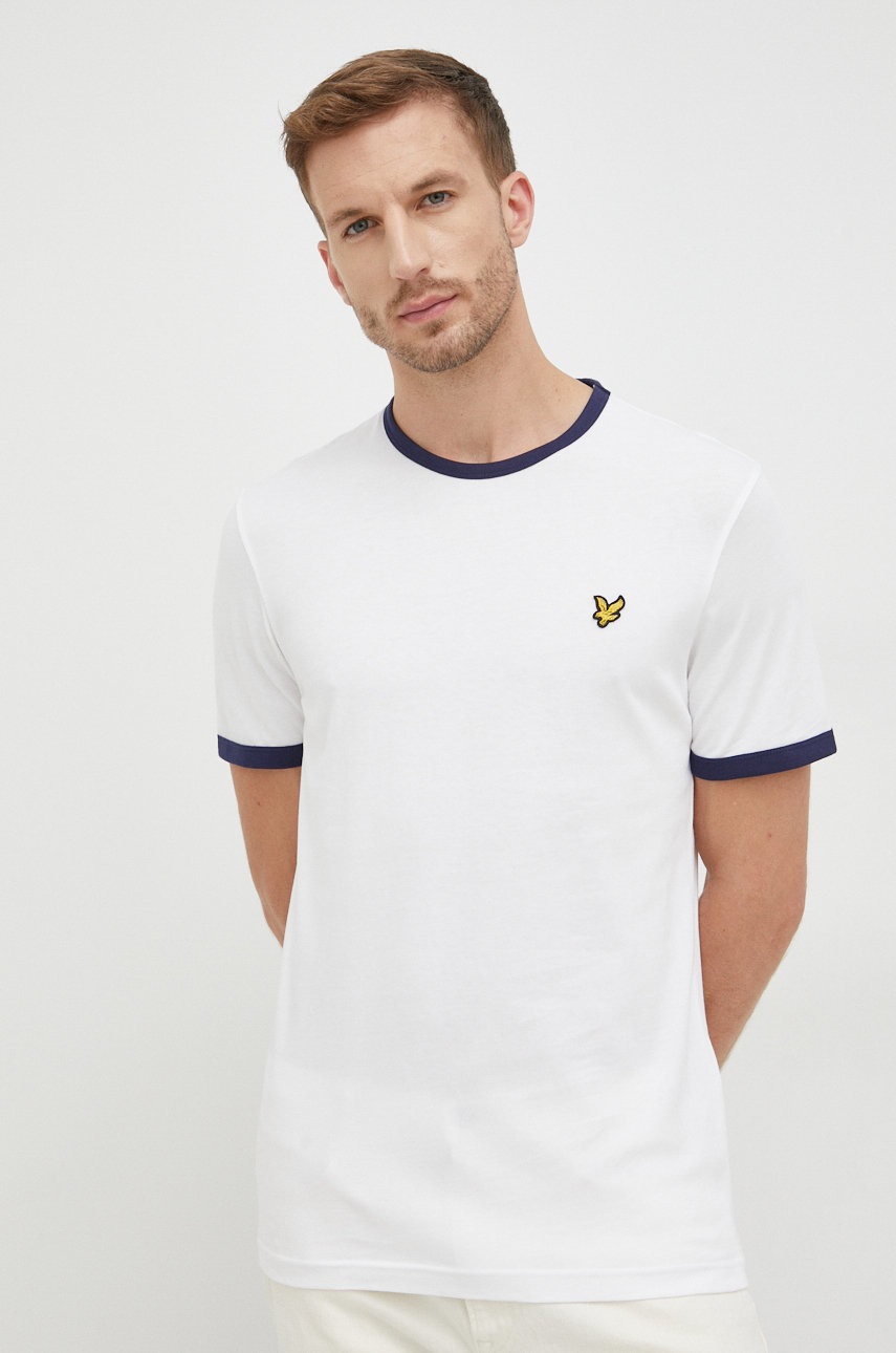 

Памучна тениска Lyle & Scott в бяло с апликация, Бял