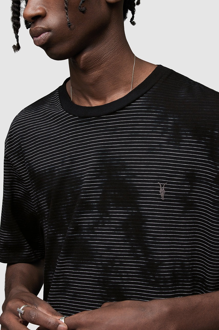 

Хлопковая футболка AllSaints цвет чёрный узорный