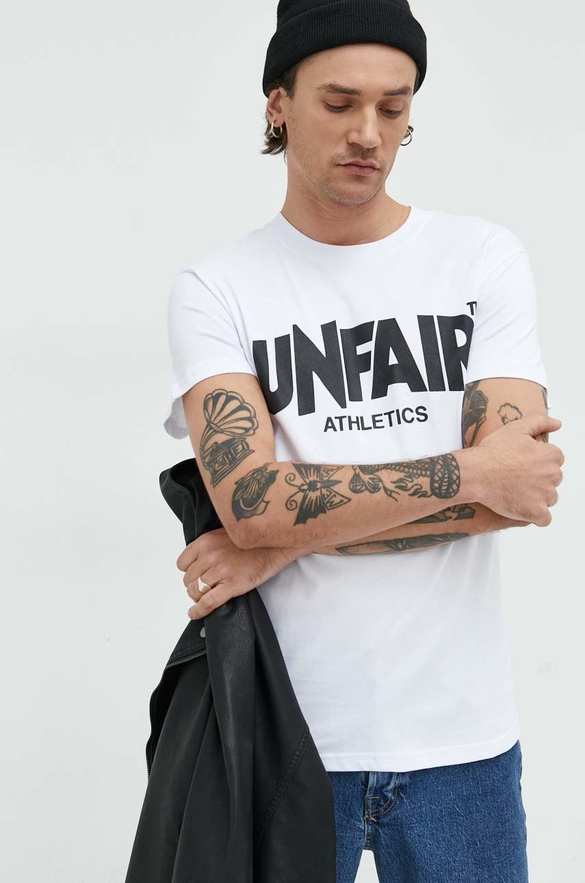 Bavlněné tričko Unfair Athletics bílá barva, s potiskem - bílá -  100 % Bavlna
