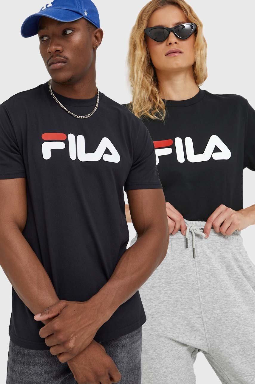 

Памучна тениска Fila в черно с принт, Черен