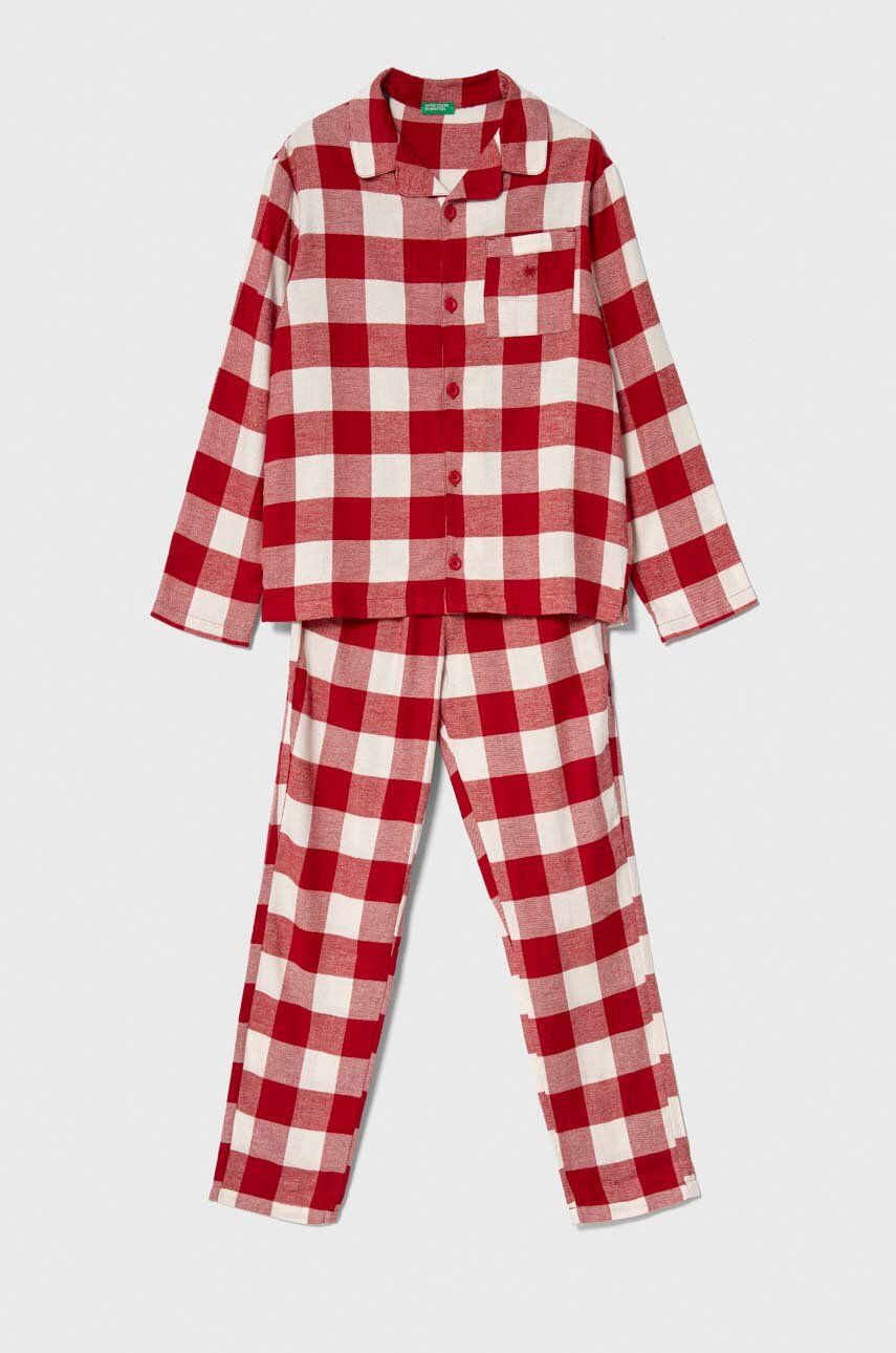 Levně Dětské bavlněné pyžamo United Colors of Benetton červená barva