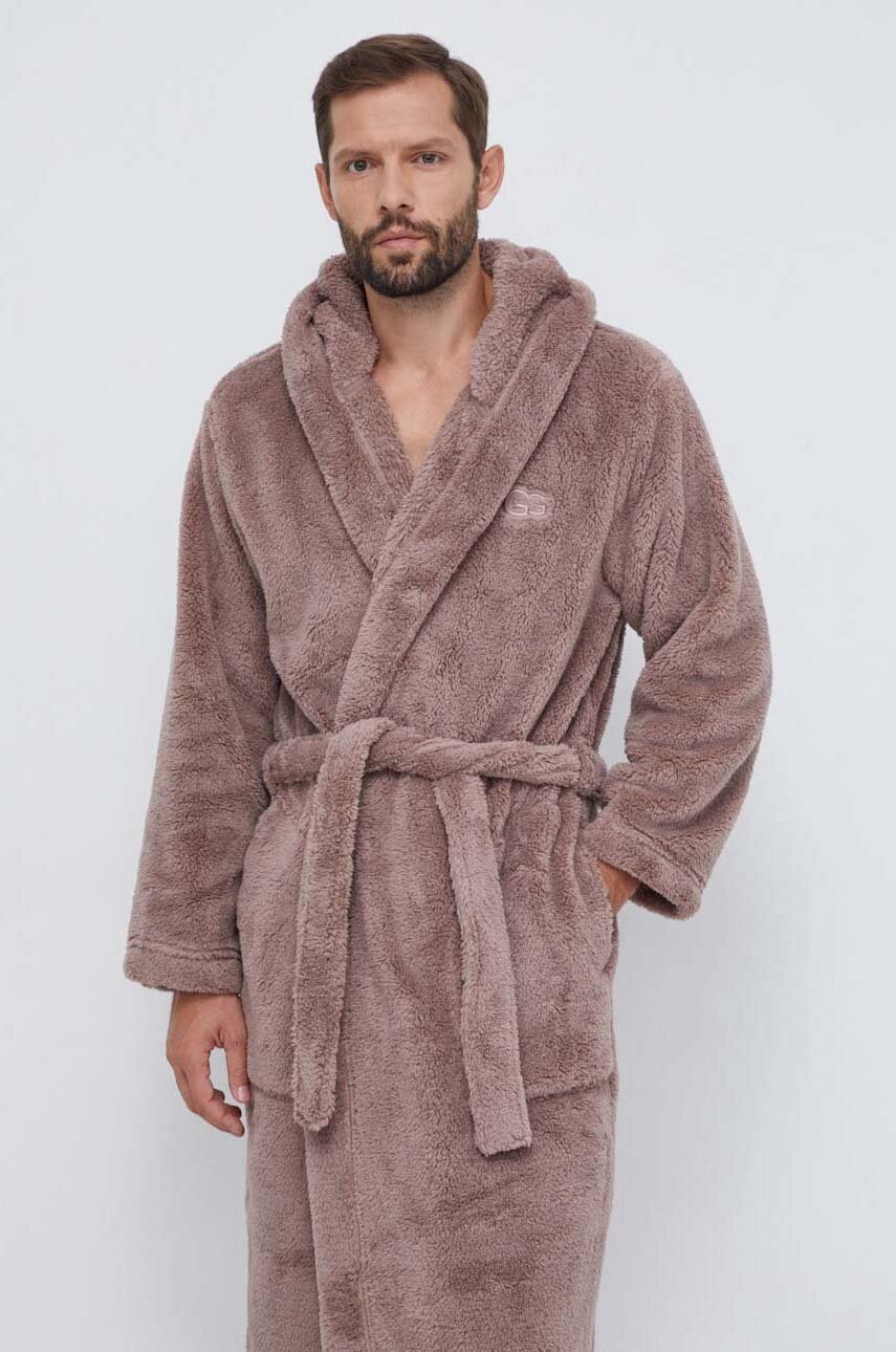

Халат UGG цвет коричневый