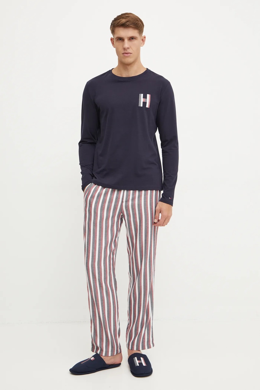 

Пижами и пантофи Tommy Hilfiger в тъмносиньо с десен, Тъмносин