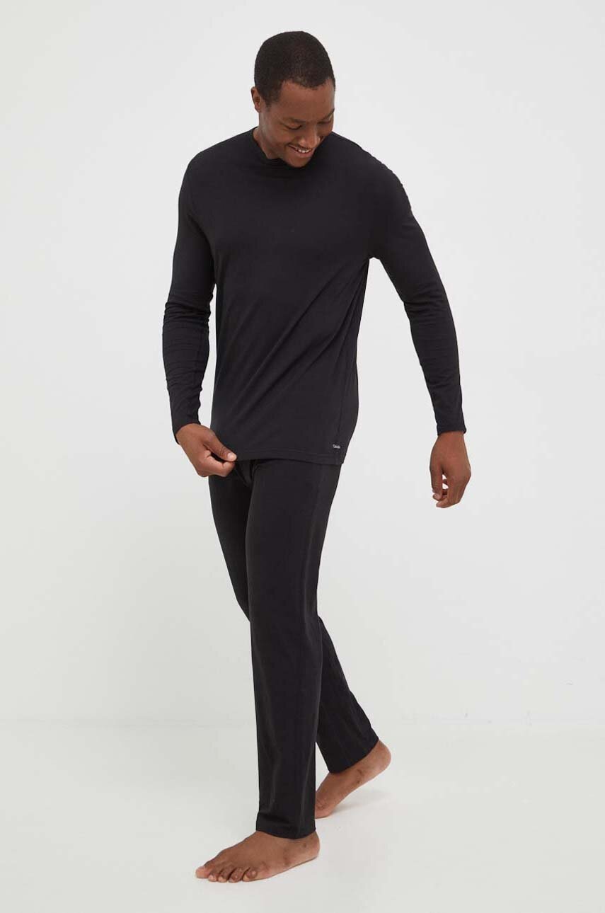 

Пижама Calvin Klein Underwear мъжка в черно с изчистен дизайн, Черен