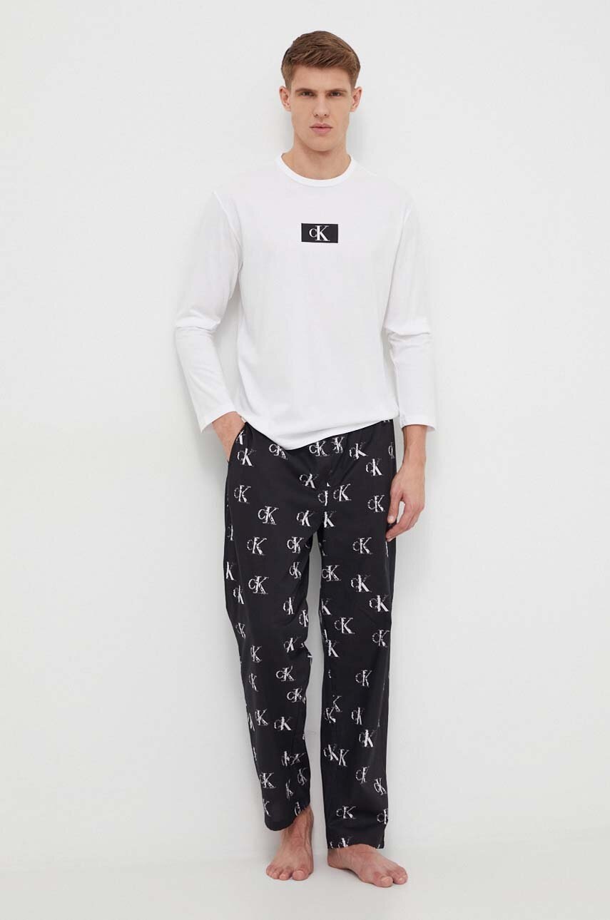 

Памучна пижама Calvin Klein Underwear в черно с десен 000NM2526E, Черен
