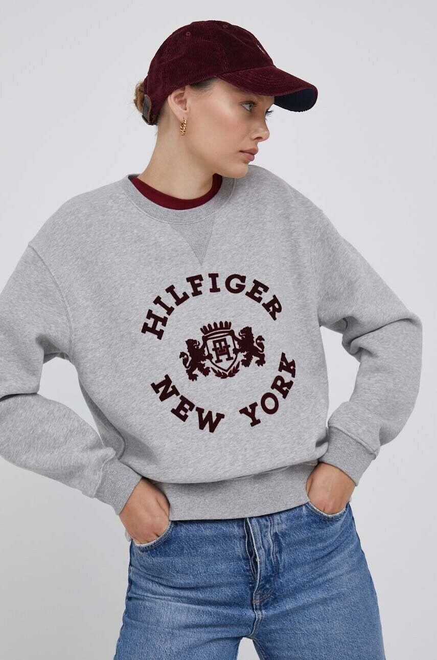 

Кофта Tommy Hilfiger жіноча колір сірий з аплікацією