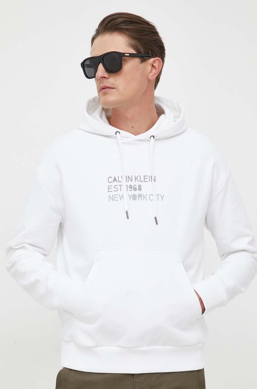 Mikina Calvin Klein pánská, bílá barva, s kapucí, s potiskem - bílá -  Hlavní materiál: 100 % B
