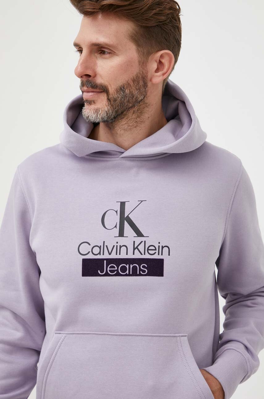 

Суичър Calvin Klein Jeans в лилаво с качулка с принт, Виолетов