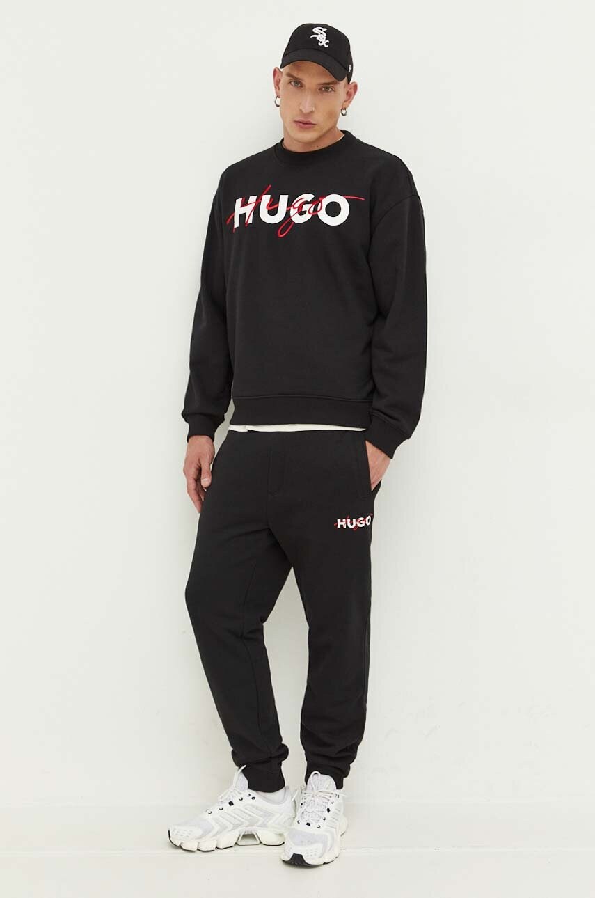 

Суичър HUGO в черно с принт, Черен
