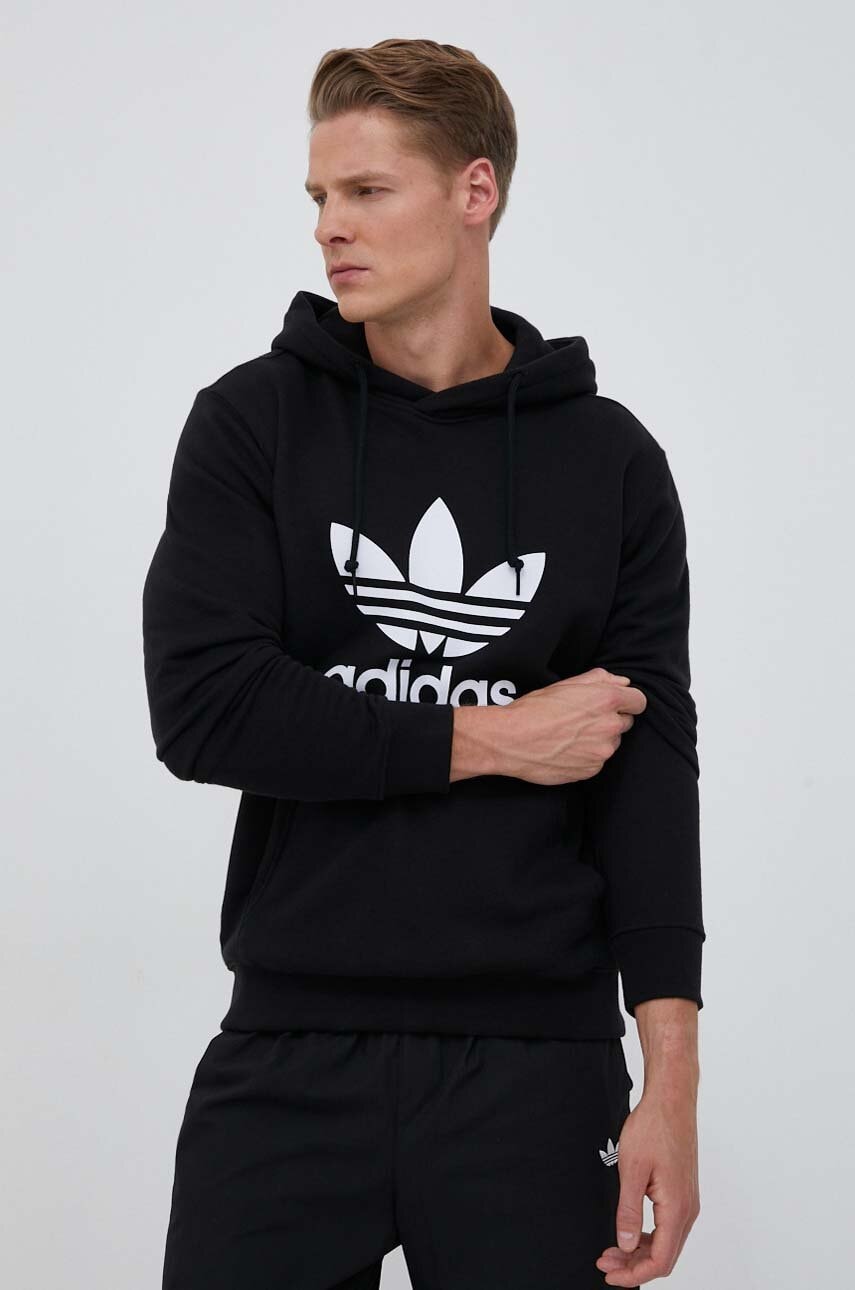 adidas Originals hanorac de bumbac bărbați, culoarea negru, cu glugă, cu imprimeu