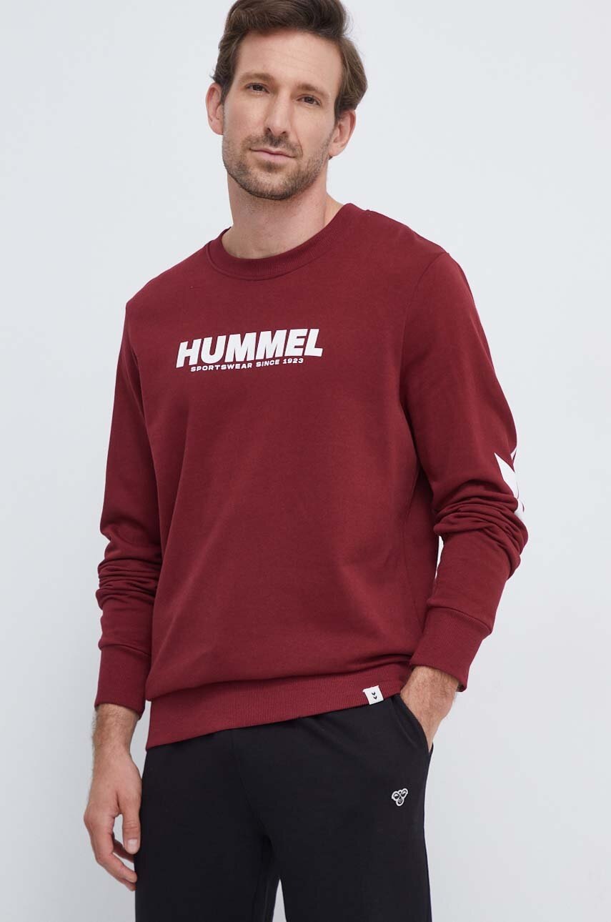 

Памучен суичър Hummel в бордо с принт