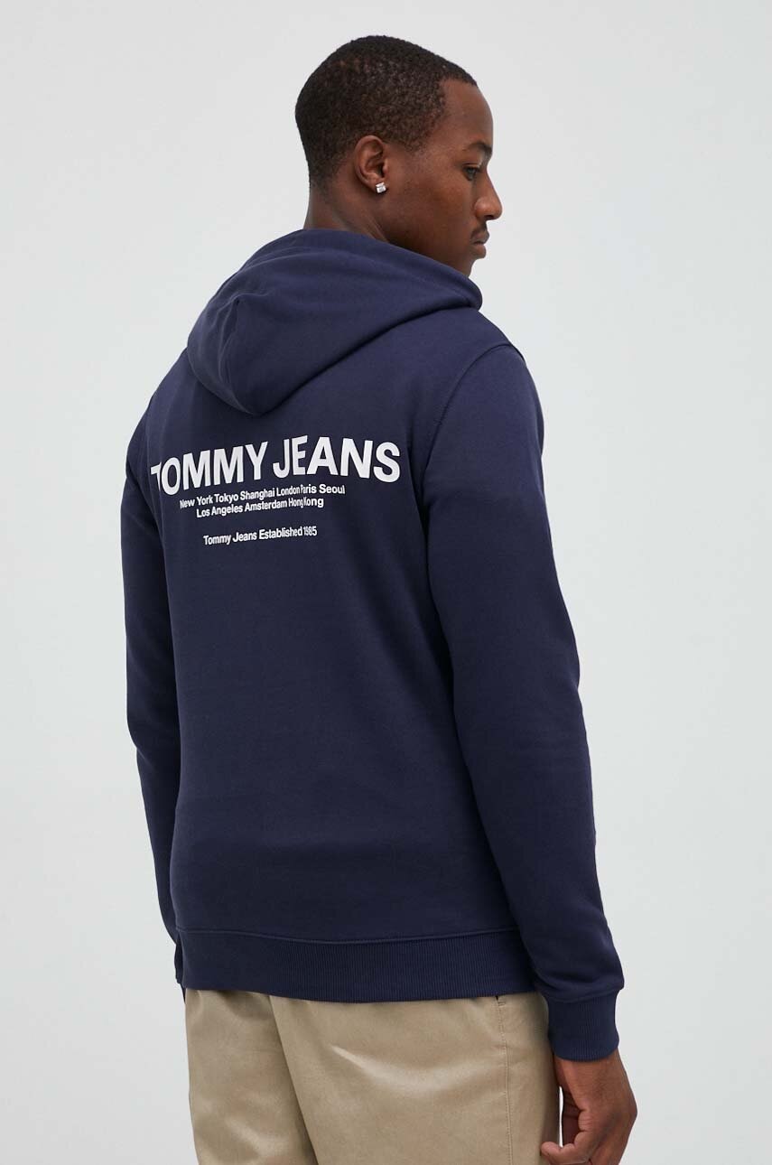 Tommy Jeans Hanorac De Bumbac Barbati, Culoarea Albastru Marin, Cu Gluga, Cu Imprimeu