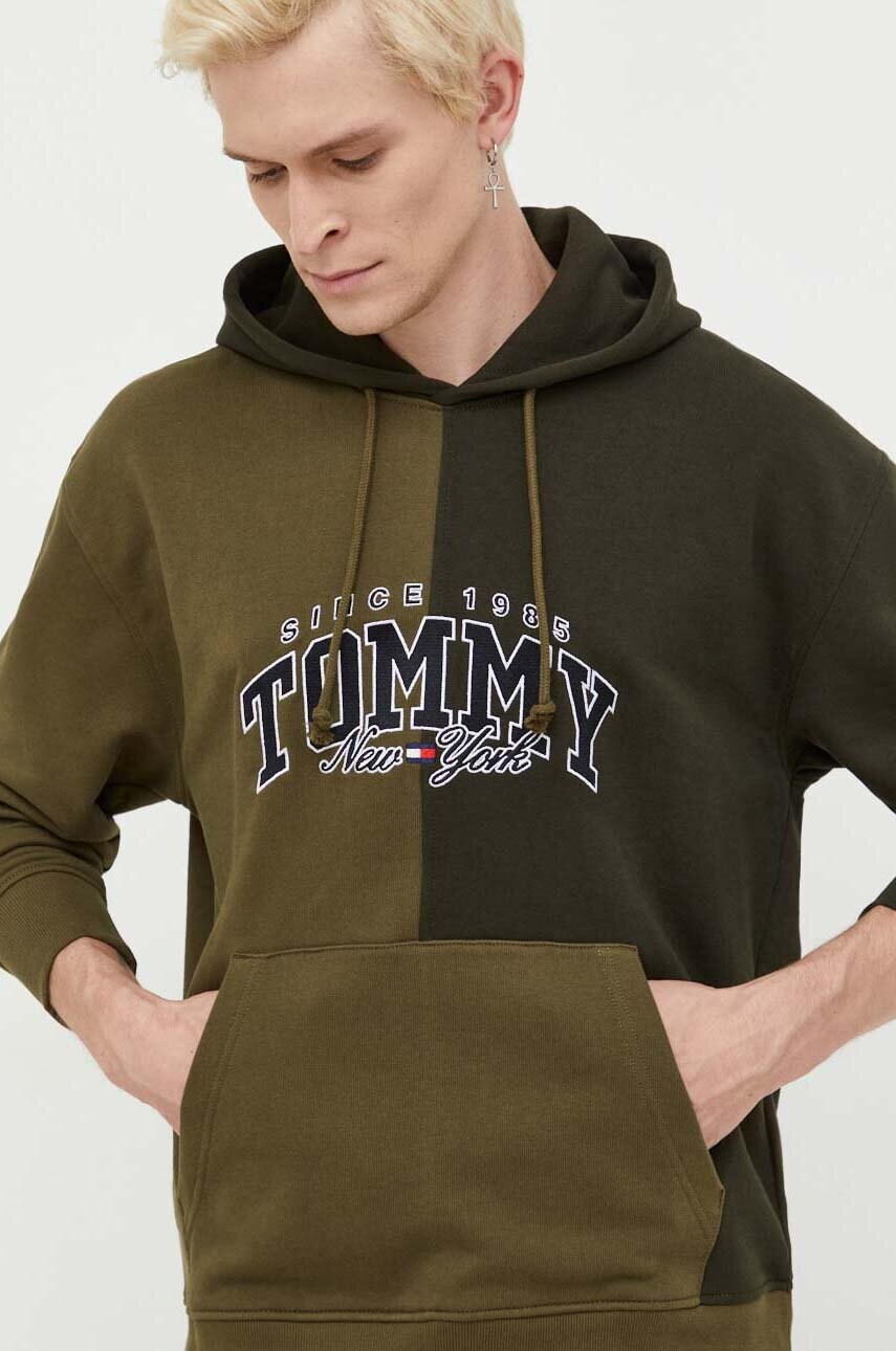 Tommy Jeans hanorac de bumbac barbati, culoarea verde, cu glugă, cu imprimeu