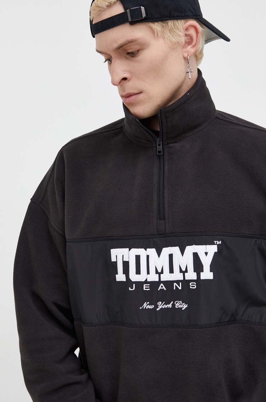 

Кофта Tommy Jeans мужская цвет чёрный с аппликацией