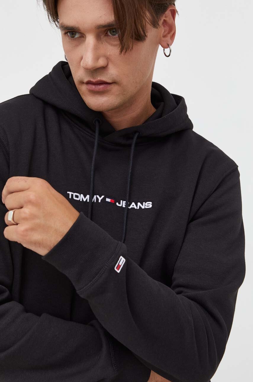 

Кофта Tommy Jeans мужская цвет чёрный с капюшоном с аппликацией