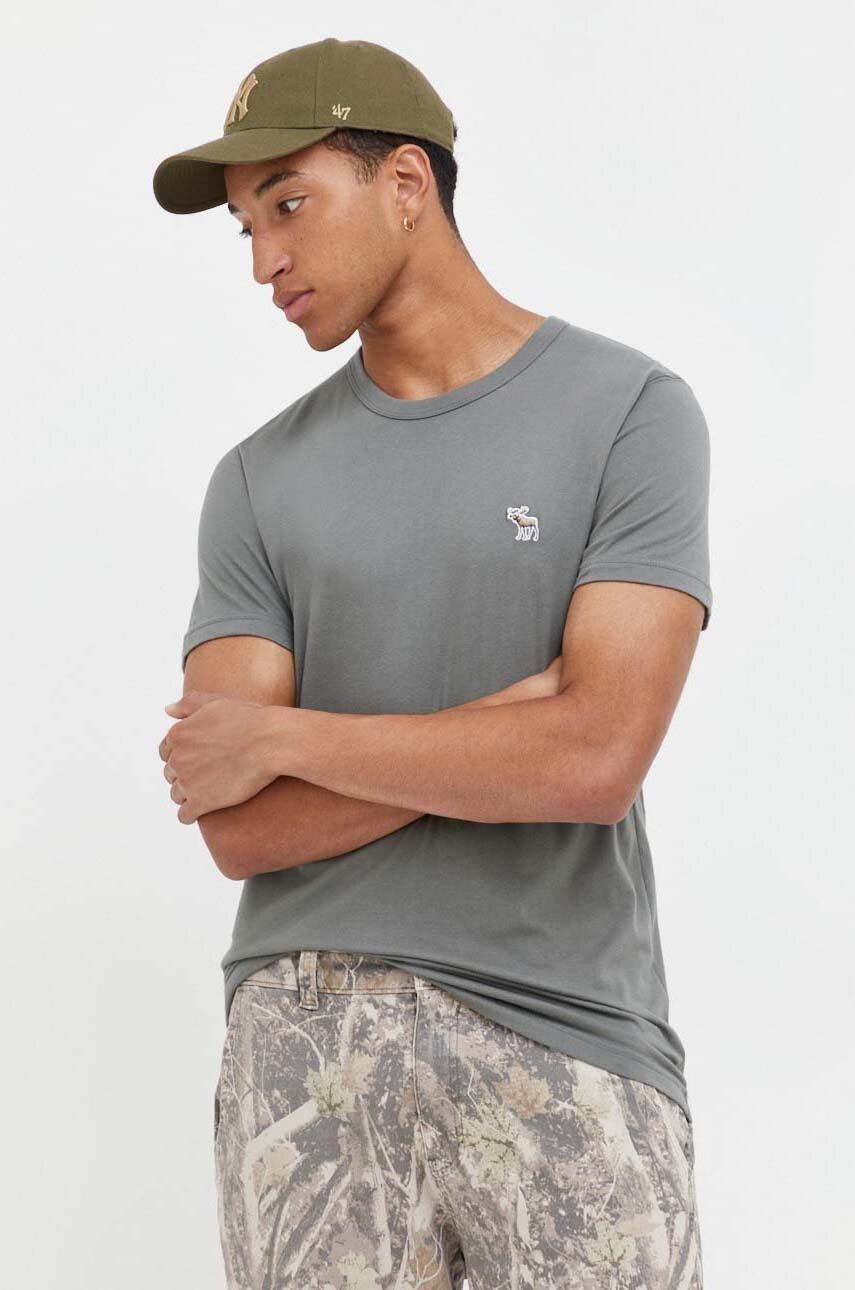 

Тениска Abercrombie & Fitch в зелено с изчистен дизайн, Зелен